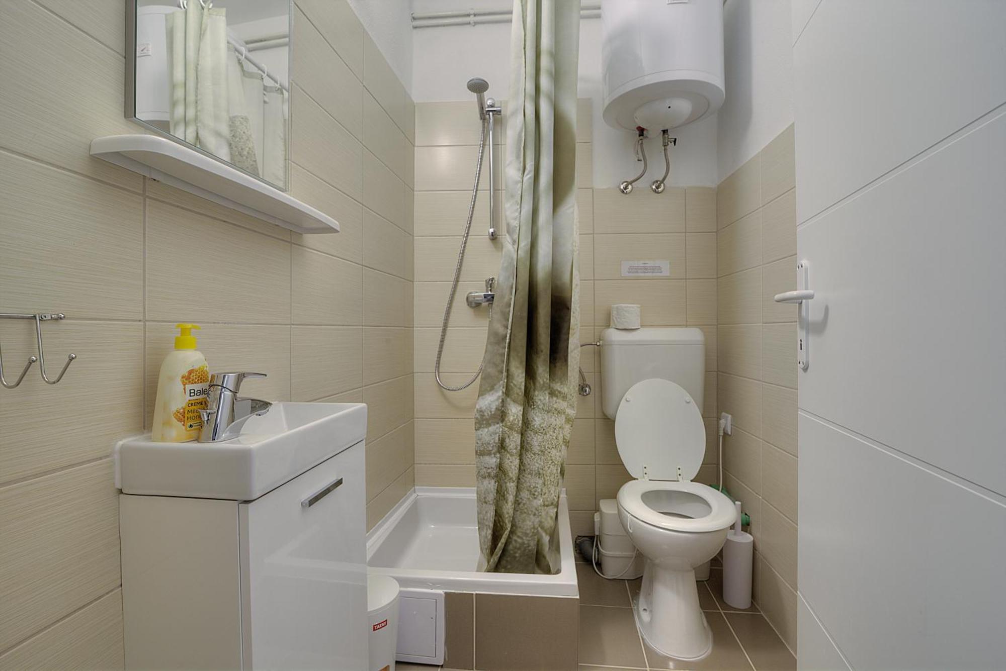 Apartments & Rooms Josephine Сен Екстериор снимка