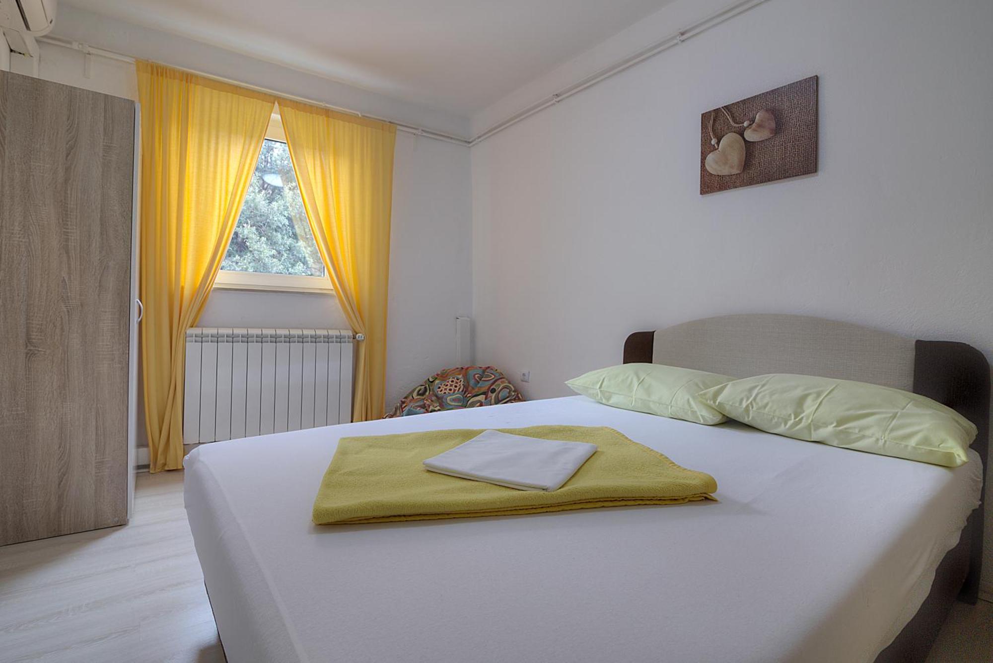 Apartments & Rooms Josephine Сен Екстериор снимка