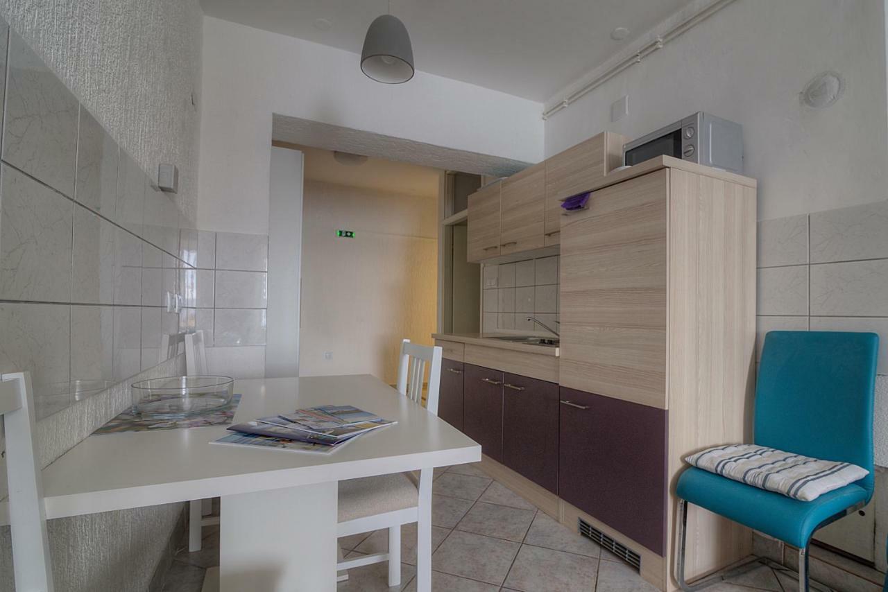 Apartments & Rooms Josephine Сен Екстериор снимка