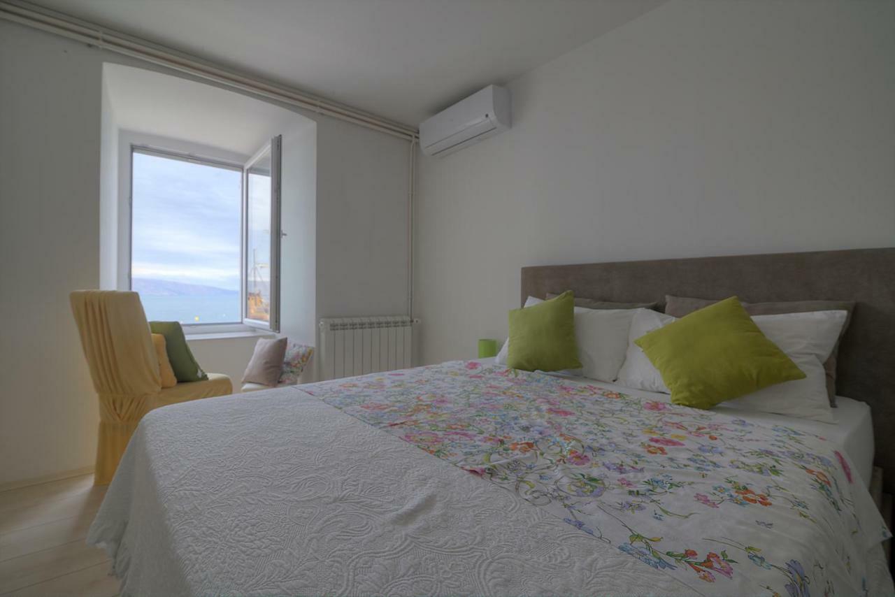 Apartments & Rooms Josephine Сен Екстериор снимка